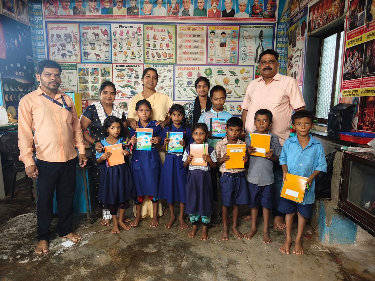 Children learning at a Karunya Trust education programme (photo 11 of 18)