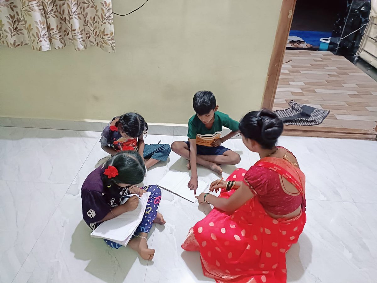 Children learning at a Karunya Trust education programme (photo 15 of 18)