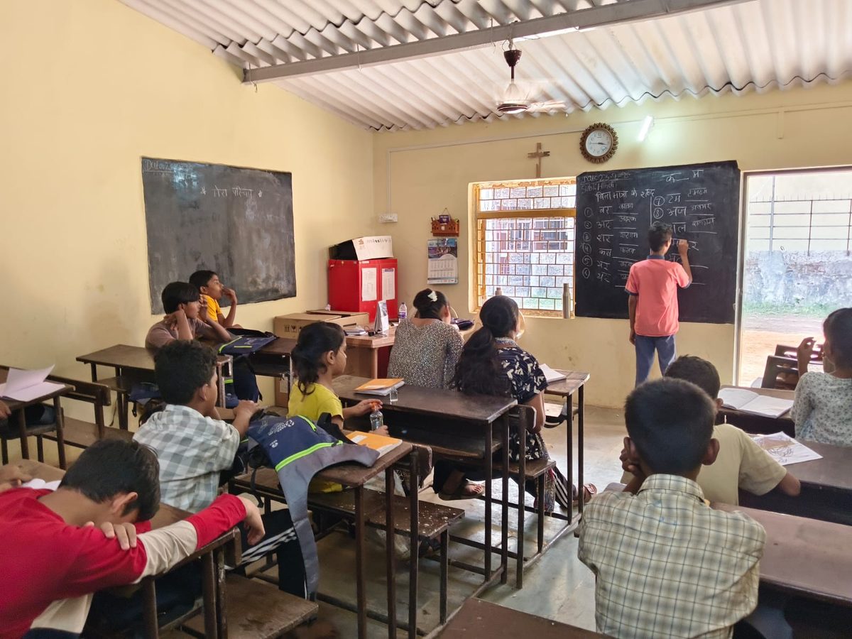 Children learning at a Karunya Trust education programme (photo 18 of 18)